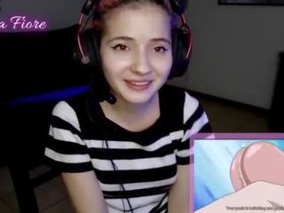 18yo youtuber alır şehvetli yatakhane kedi kostümü sırasında the dere ve masturbates - emma fiore