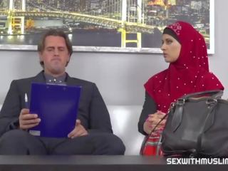 Lawyer settles për gjobë mysliman pidh