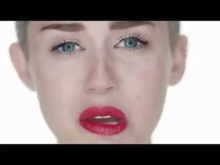 Miley cyrus çıplak içinde onu yeni müzik film