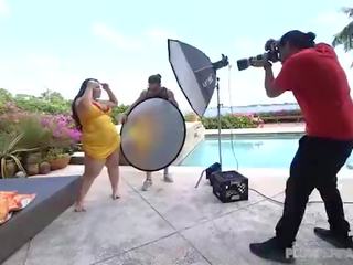 Maganda bbw emma pader ng kastilyo fucks kaakit-akit na lalake photographer