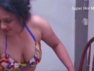 Mit die hausdienerin. super bhabhi