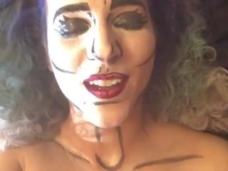 Kostümspielchen zeichentrick make-up gfe gegenseitig masturbation