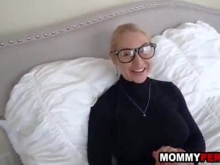 Big butt stepmommy and stepson sex video