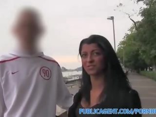 Offentlig agent søt brunette knullet i hotellet som henne bf waits utenfor