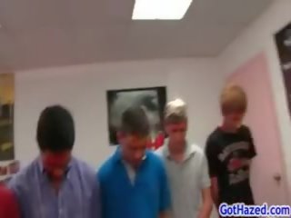 Grup de fellows dobândi homosexual hărțuire 3 de gothazed