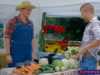 Customer fucks the farmers wife in public at the market