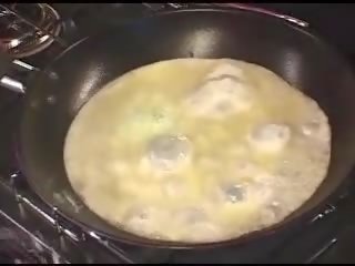 Thereafter ألام الظهر - scrambled eggs