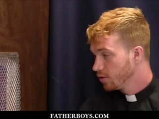 イケメン catholic やつ ryland kingsley ファック バイ 赤毛 祭司 dacotah 赤 間に confession