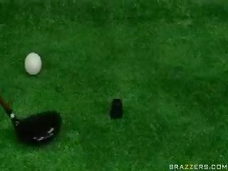 Tenggorokan saya kontol dan memperbaiki saya golf tembakan