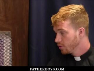 ट्विंक catholic बच्चू ryland kingsley गड़बड़ द्वारा रेडहेड priest dacotah लाल दौरान confession