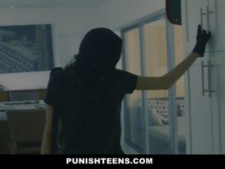 Punishteens - büyük anne thief karikatür ve becerdin