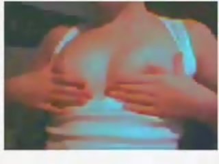 Jessica à partir de nouveau jersey jeune ado harlot jouer avec son seins sur webcam